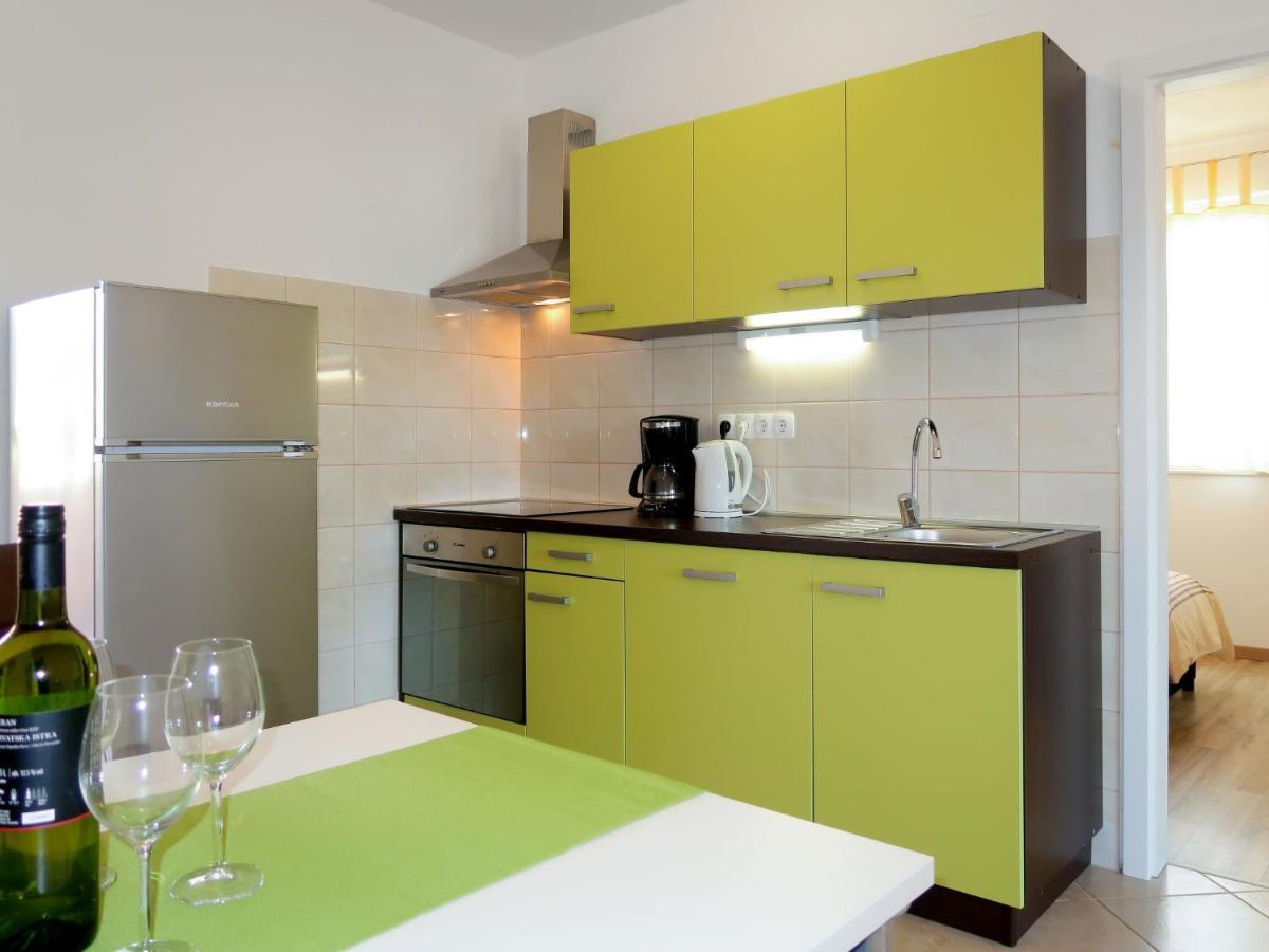Apartment Rosic - Krk217 By Interhome Корнич Экстерьер фото